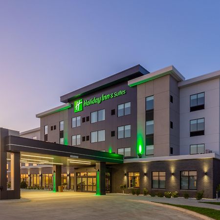 Holiday Inn & Suites Cedar Falls-Waterloo Event Ctr By Ihg Exterior foto