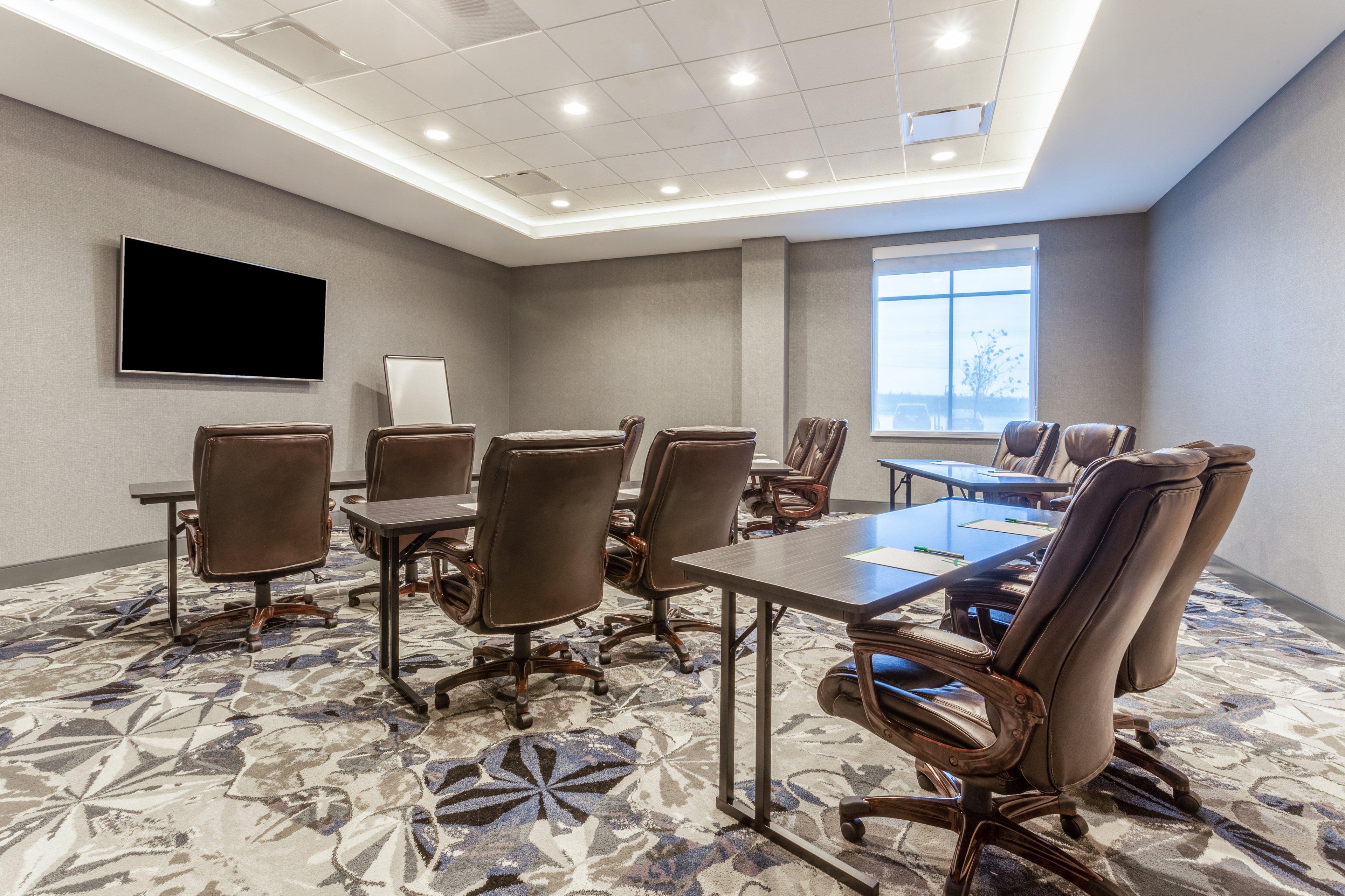 Holiday Inn & Suites Cedar Falls-Waterloo Event Ctr By Ihg Exterior foto