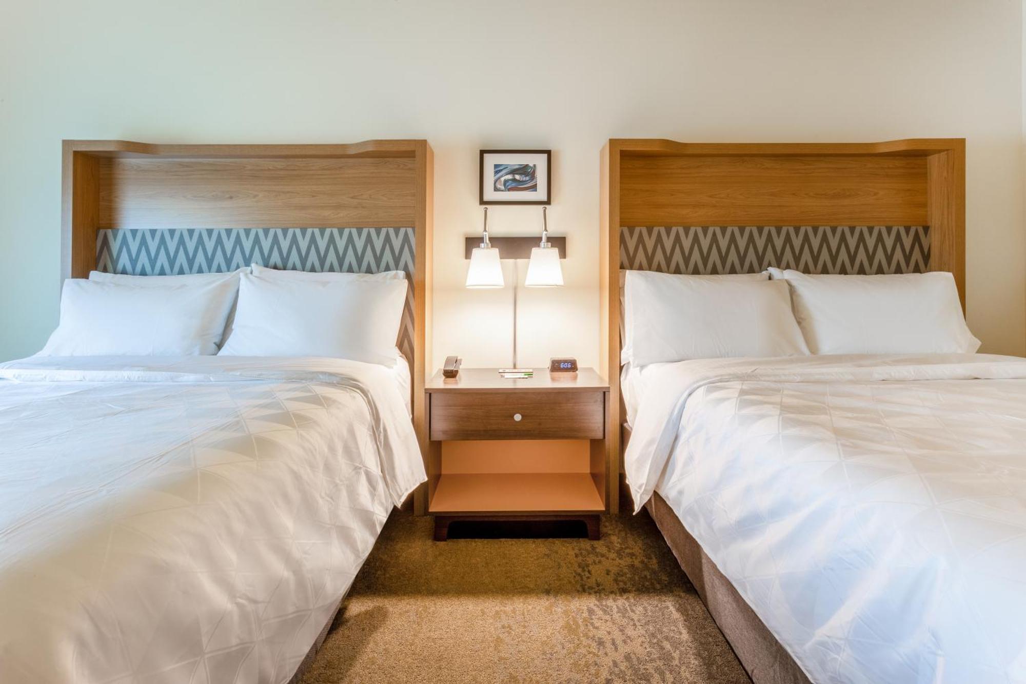 Holiday Inn & Suites Cedar Falls-Waterloo Event Ctr By Ihg Exterior foto